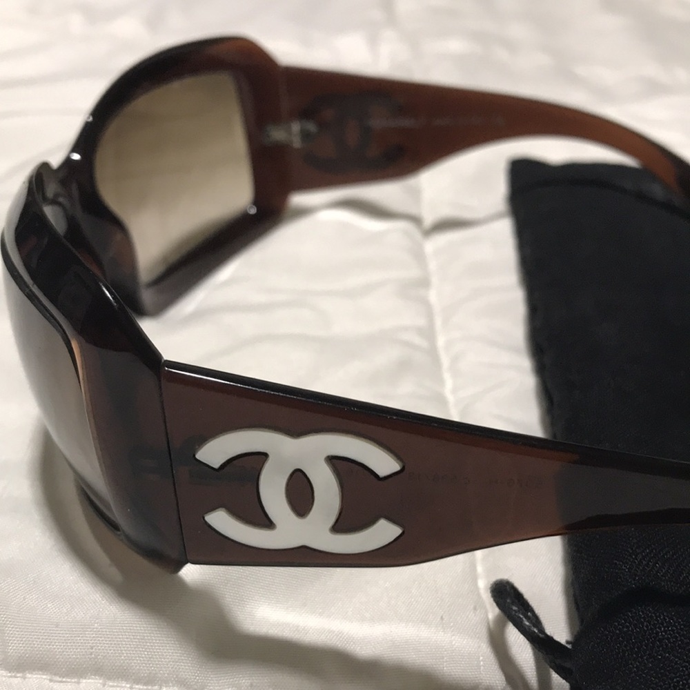 Chanel mother of pearl , brown , acetate frame